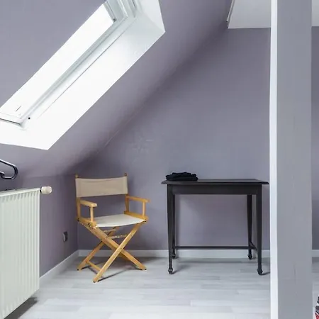 Spacieux, Lumineux Et Tres Cosy