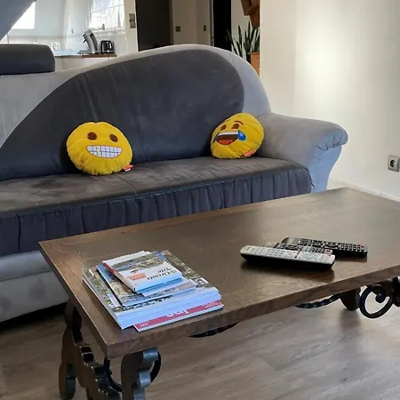 Spacieux, Lumineux Et Tres Cosy Daire *